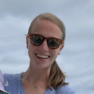 Meet your Posher, Lizzie